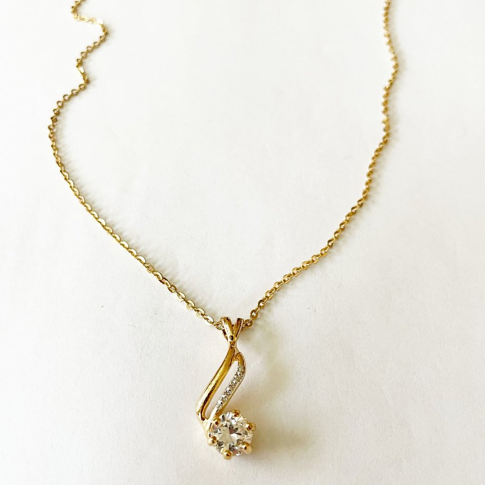 14KT Gold GE CZ Necklace Dainty Elegant Date Night